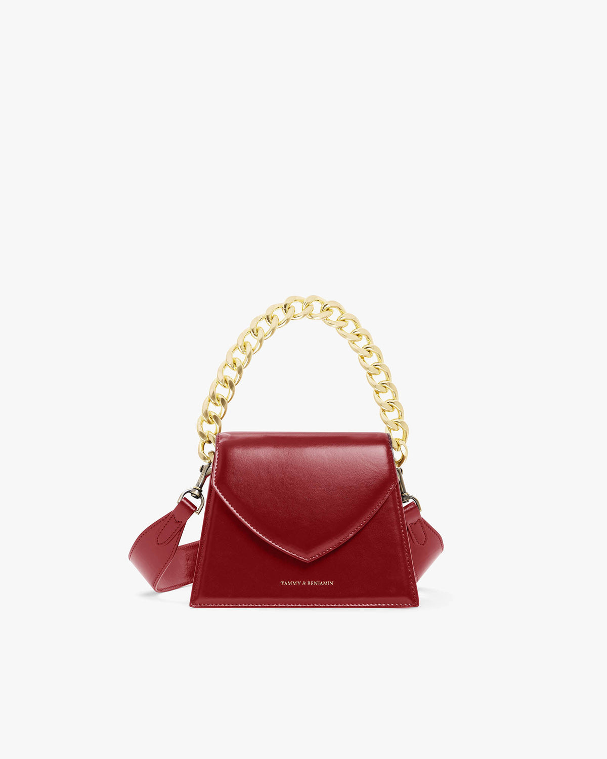 Sac GABRIELLE rouge de face, rabat en pointe, anse chaîne dorée et bandoulière cuir réglable