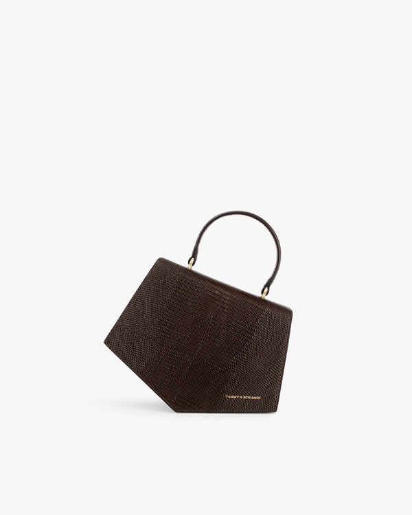 Sac PENTAGONE brun embossé lézard, vue de trois quarts, posé incliné, poignée haute