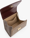 Sac ALEXIA NANO Colourblock Stratum ouvert, vue sur l'intérieur compartimenté et le fermoir doré