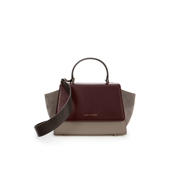 Sac ALEXIA Colourblock Stratum, vue de face, ailes latérales déployées, poignée et bandoulière amovible