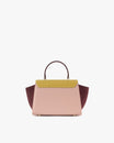 Sac ALEXIA Colourblock Vesper de face, poignée gainée, ailes latérales en daim bordeaux déployées