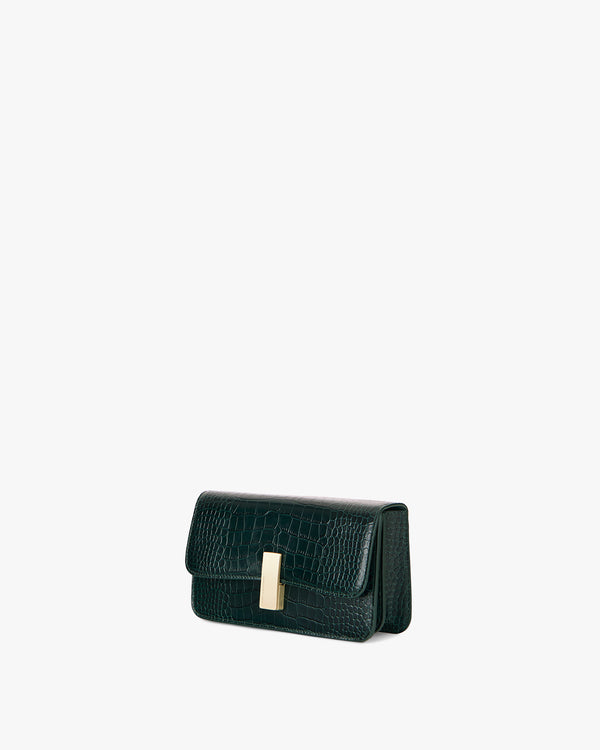 Sac BLAKE vert embossé crocodile, vue de trois-quarts avec fermoir doré et bandoulière fine