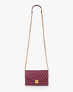 Sac ELEANOR Bordeaux suspendu par sa chaîne dorée, vue de face, fermoir Marble Arch