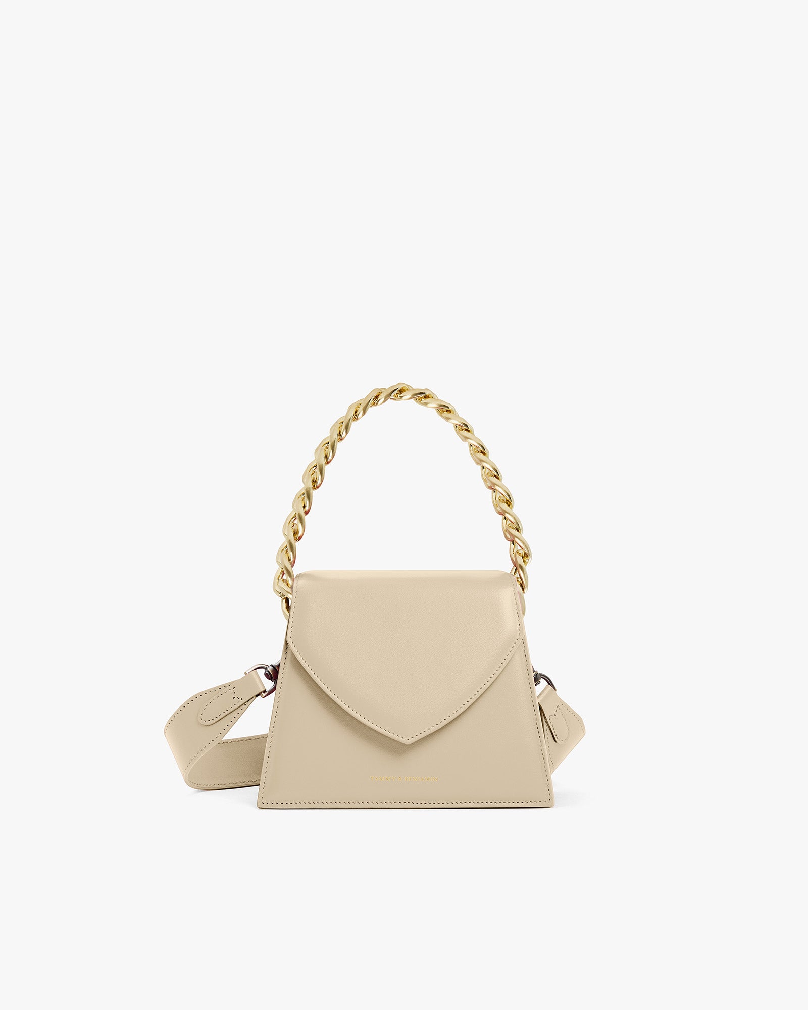 Sac GABRIELLE Beige de face, posé, avec anse chaîne dorée et bandoulière en cuir