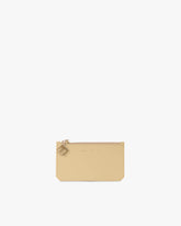 Porte-cartes JAMIE Citron en cuir, vue de face avec zip et breloque dorée