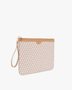 Pochette GM Monogram Tan, vue de trois-quarts, zip ouvert et dragonne en cuir détachée