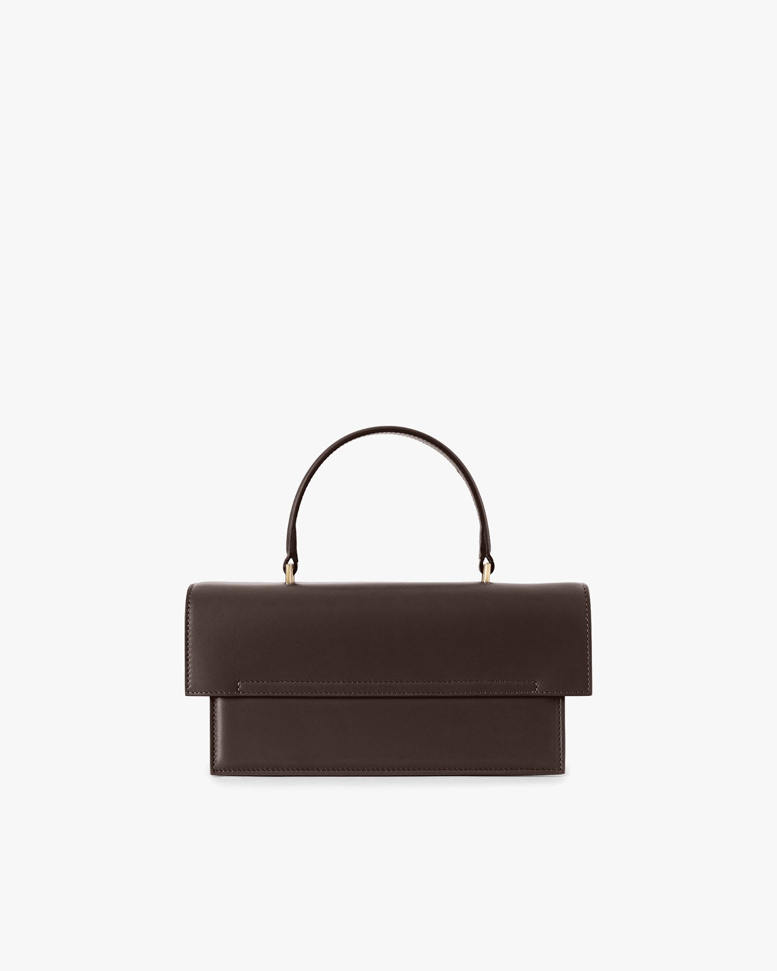 Sac THEA Chocolat de face, rabat fermé, poignée rigide posée à la verticale