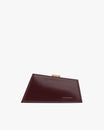 Sac JAY Mahogany en cuir, vue de face, fermoir doré, posé