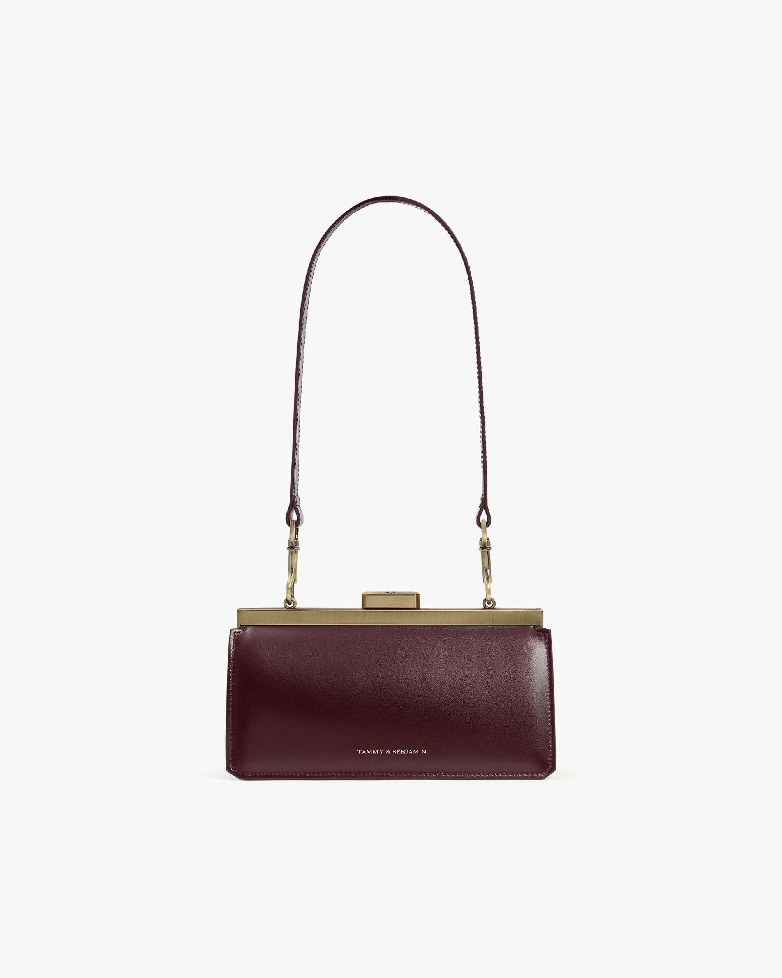 Sac JEANNE BAGUETTE Mahogany de face, anse longue portée, fermoir doré apparent