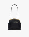 Sac EMMA noir, vue de face avec fermoir doré, porté à l'épaule avec bandoulière longue
