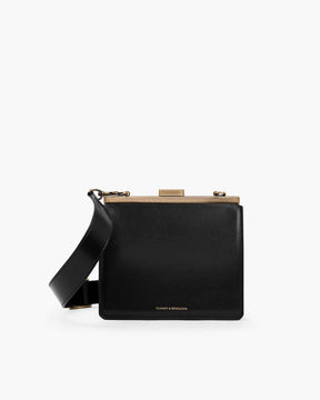 Sac JEANNE Noir de face, fermoir métallique doré et bandoulière réglable
